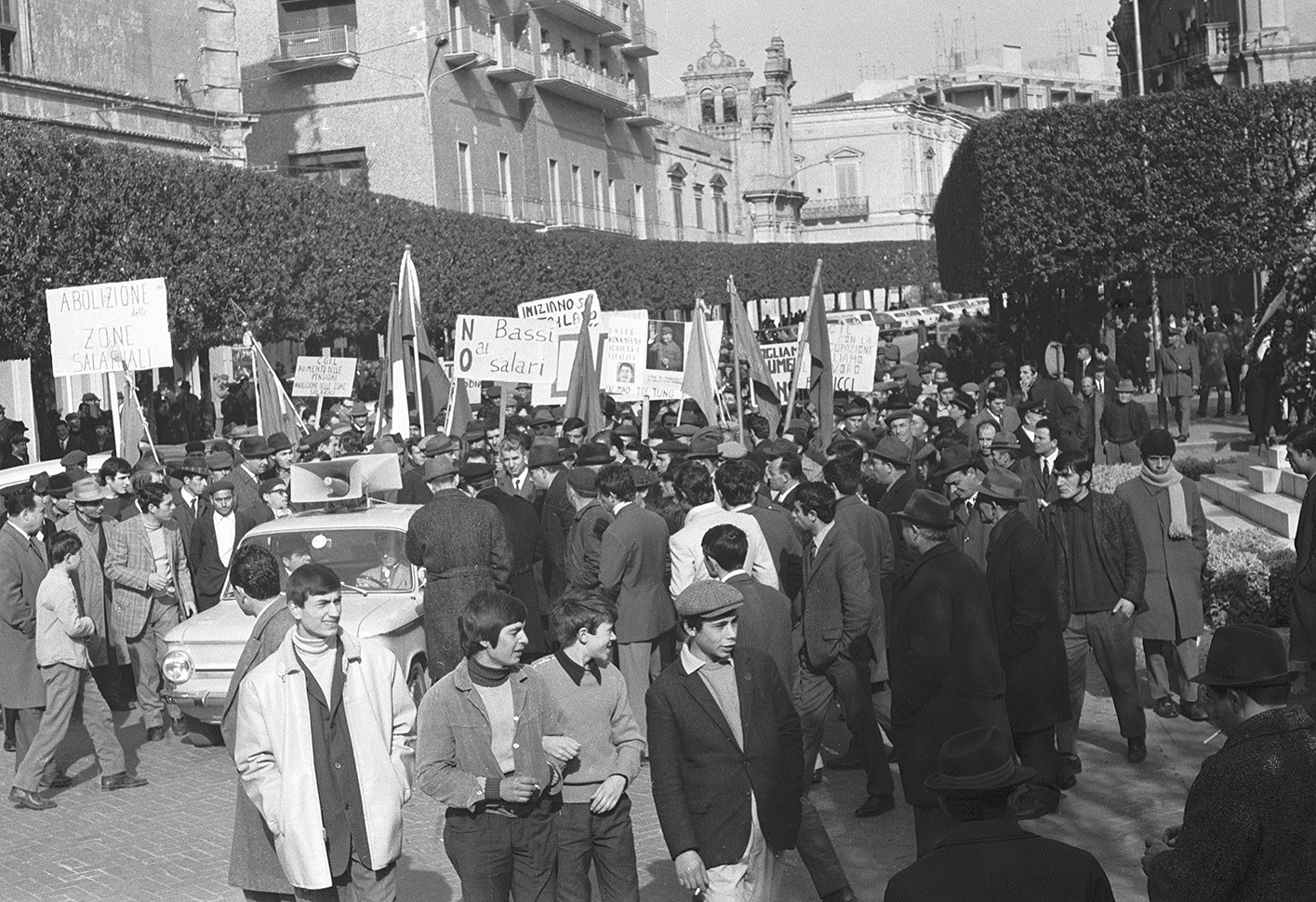 1964 - Manifestazione per la casa - Matera